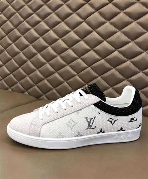 louis vuitton men's white sneakers